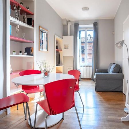 Navigli-Duomo Apartment With Netflix+Wifi Milánó Kültér fotó