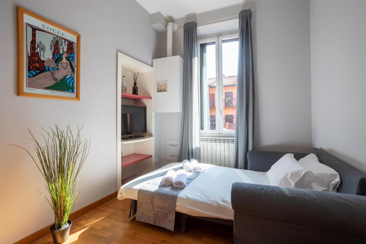 Navigli-Duomo Apartment With Netflix+Wifi Milánó Kültér fotó