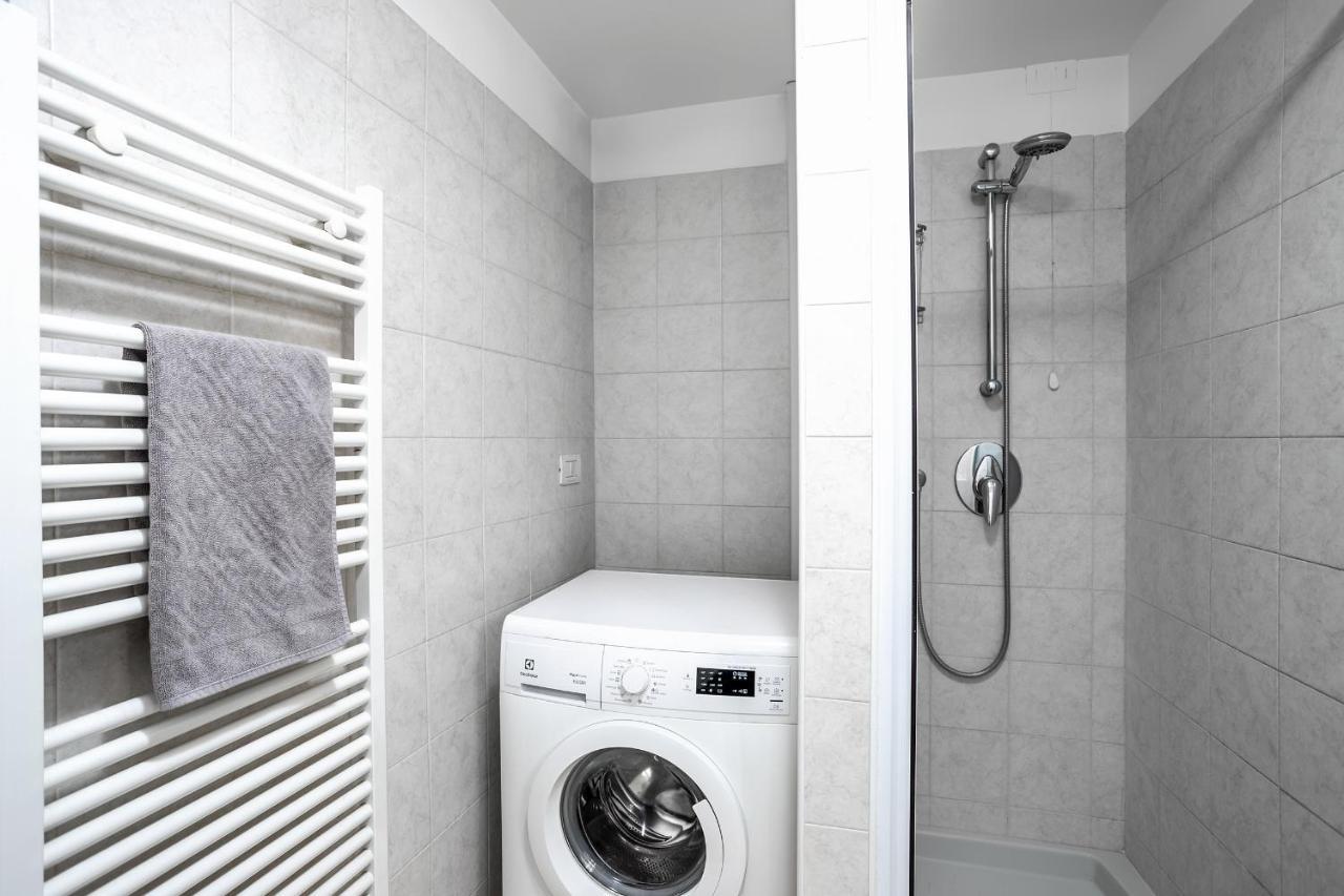 Navigli-Duomo Apartment With Netflix+Wifi Milánó Kültér fotó