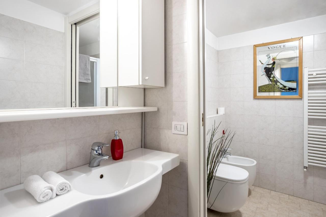 Navigli-Duomo Apartment With Netflix+Wifi Milánó Kültér fotó