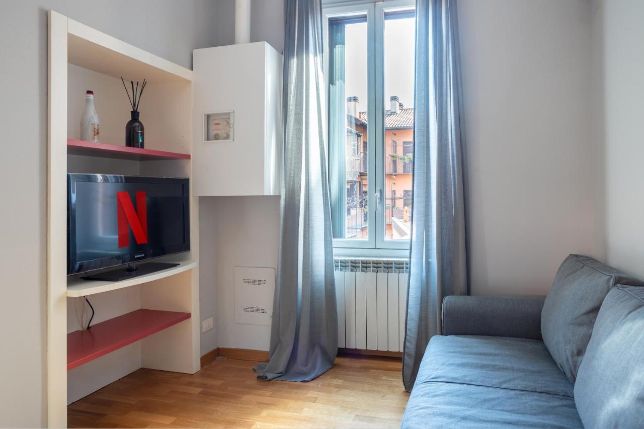 Navigli-Duomo Apartment With Netflix+Wifi Milánó Kültér fotó